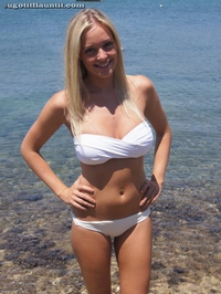 Busty Blonde Lauren Topless