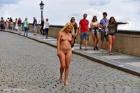 Jessicca walking naked