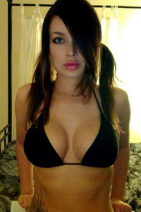 Hot Webcam Bikini Shoots