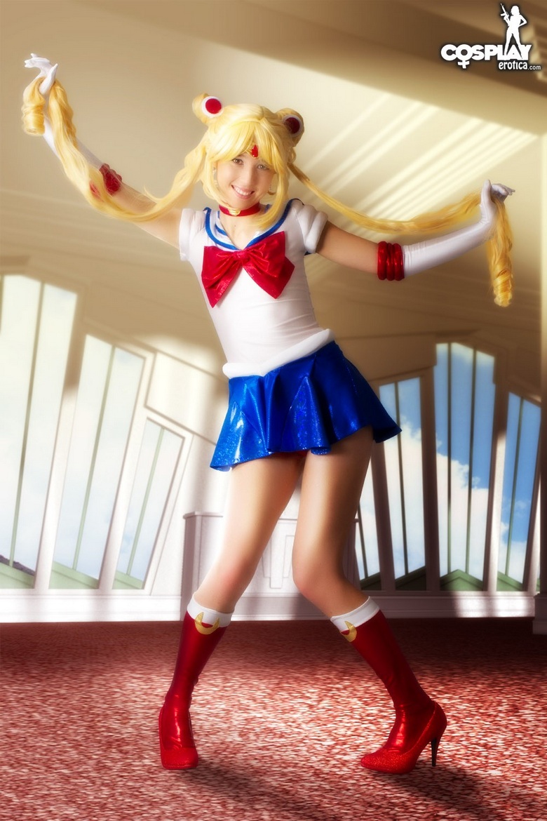 Stacy Cosplaying Pretty Guardian