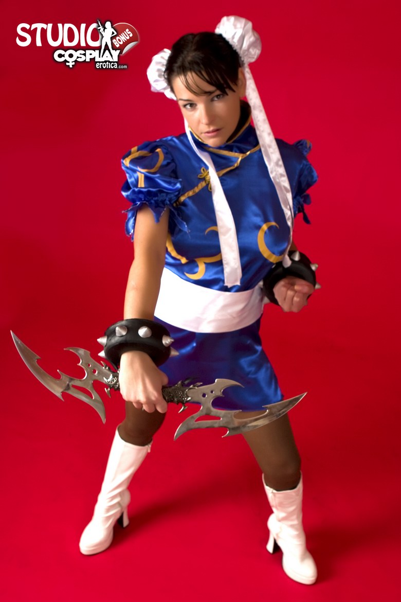 Cosplay babe Cirmy