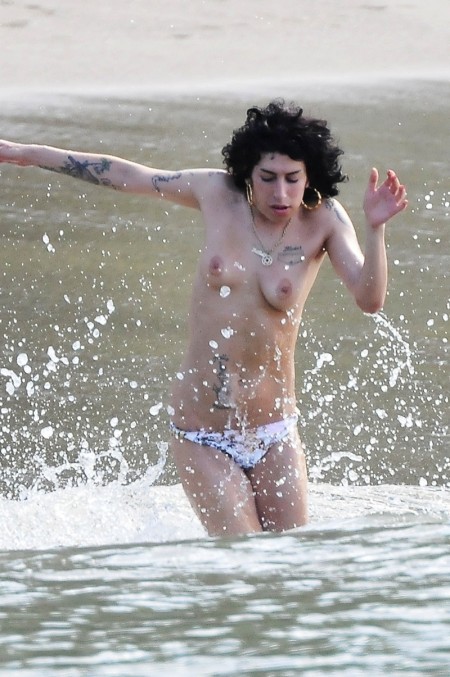 Amy Winehouse Topless