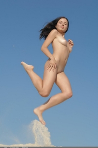 Vikky in the desert