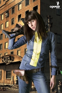 Cosplay babe Alyxa in Apocalypse