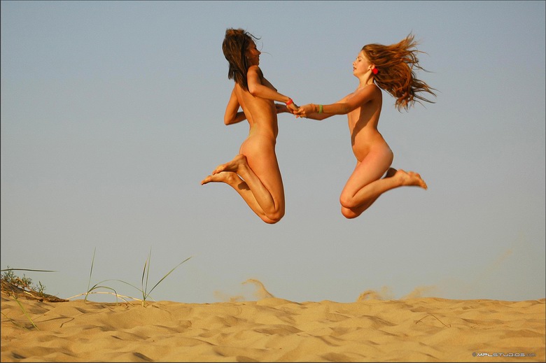 Eva & Renata