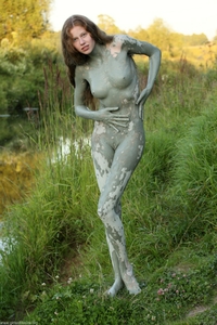 Sexy & Muddy Nicole