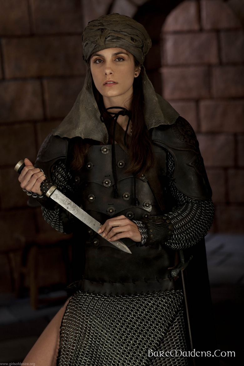 Roarie In Guard Without Loyalty