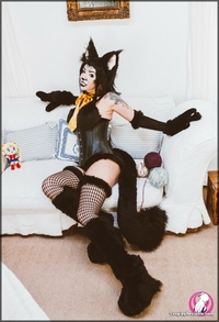 Vivka Cosplaying Moon Kitty