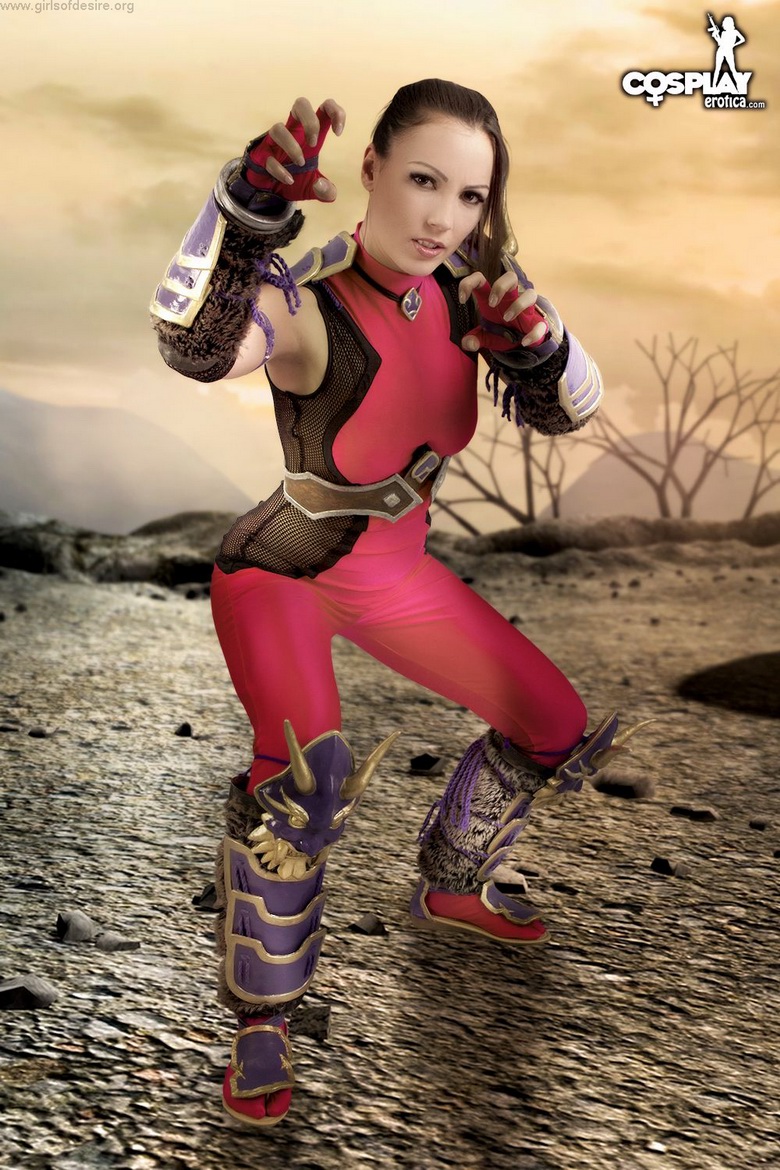 Devorah Cosplaying Broken Destiny