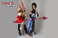 Marylin & Angela cosplaying FFXIII