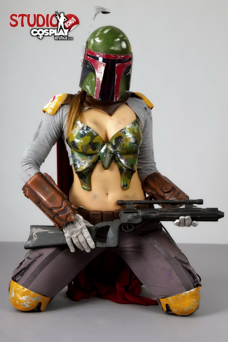 Gogo Cosplaying Boba Fett