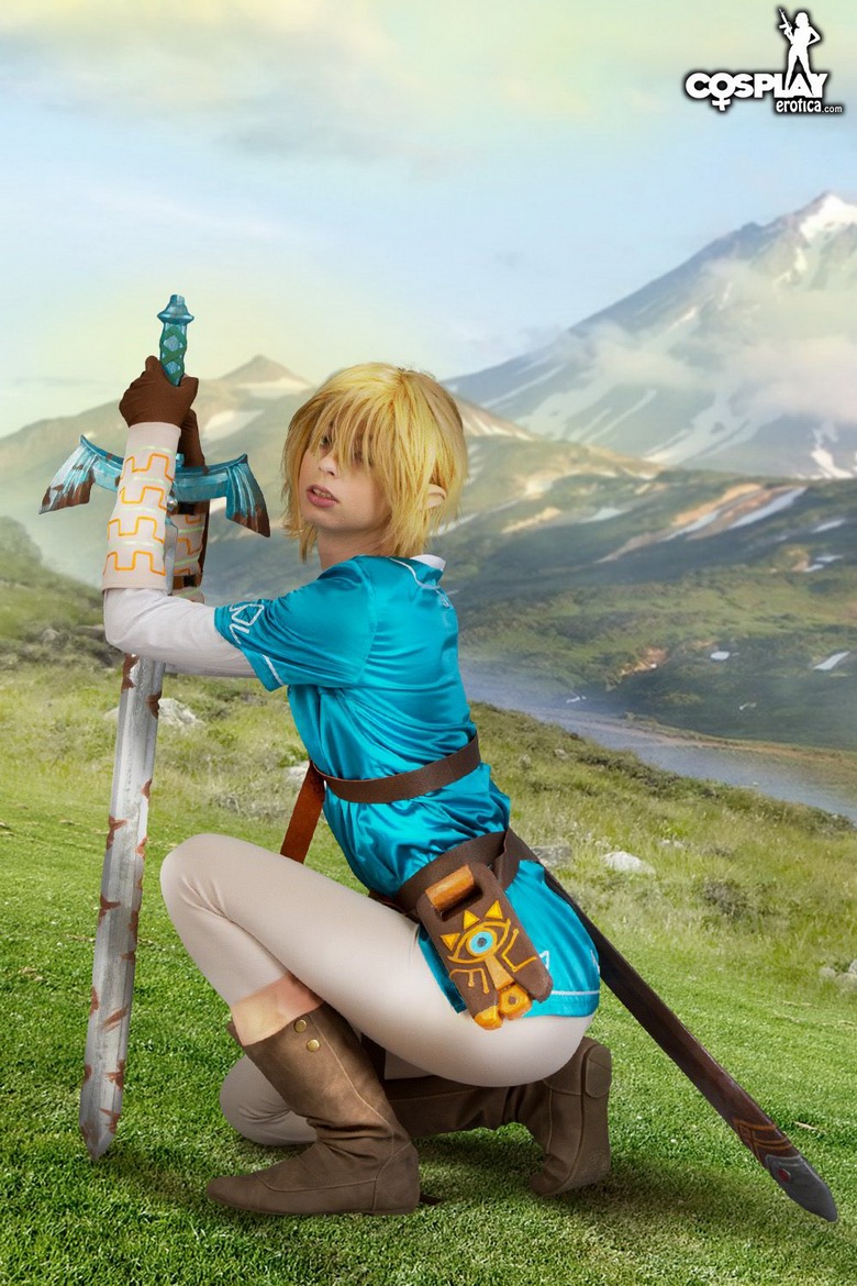 Leyla In Link To The Future Link