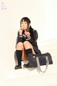 Fan Service Schoolgirl Reina