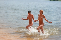 Nudist girls Gera & Sibyl