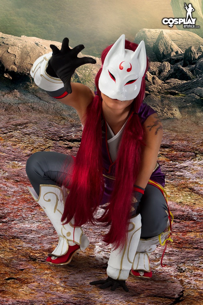 Devorah Cosplaying Special Ninjutsu