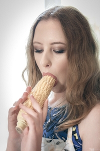 Emma Fantazy in The Cob