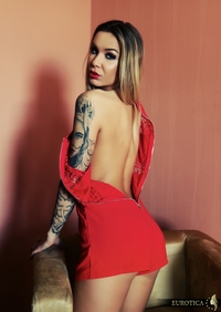 Tattooed Jenny In Love At First Sight