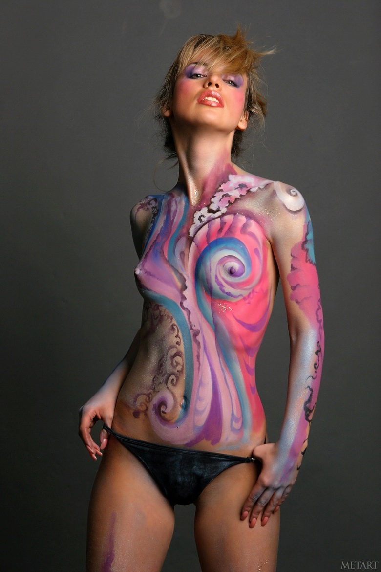 Natalia in bodypaint