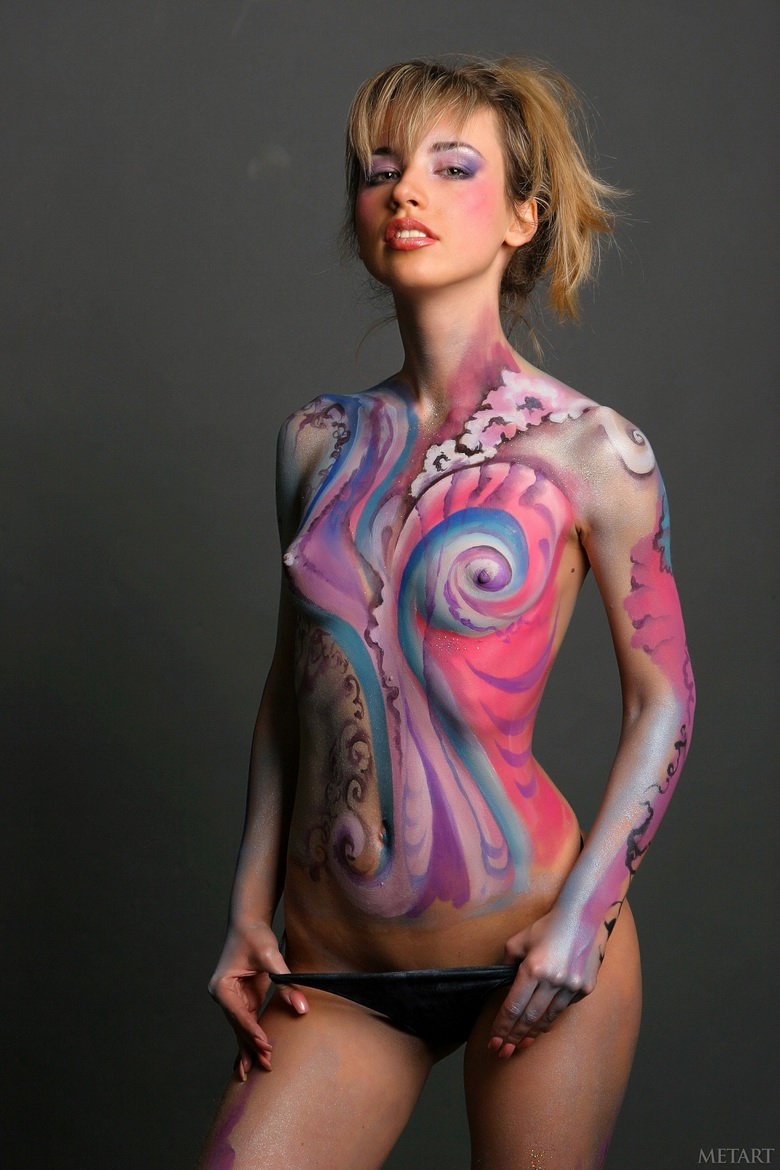 Natalia in bodypaint