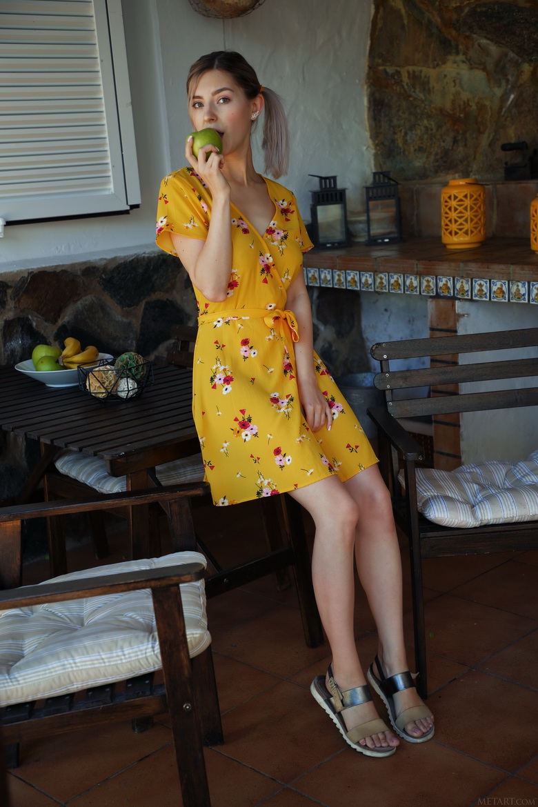 Eva Elfie Flashed