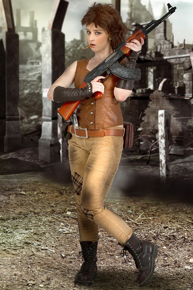 Miette In Combat Zone