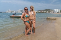 Laura & Lucy in micro bikini