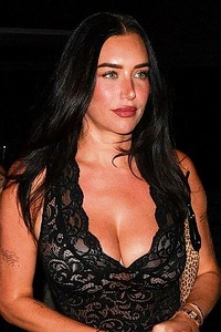 Anastasia Karanikolaou Cleavage