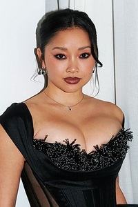 Lana Condor Cleavage